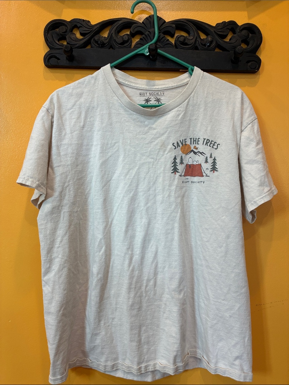 riot society Light Cream 'Save The Trees' Graphic Tee